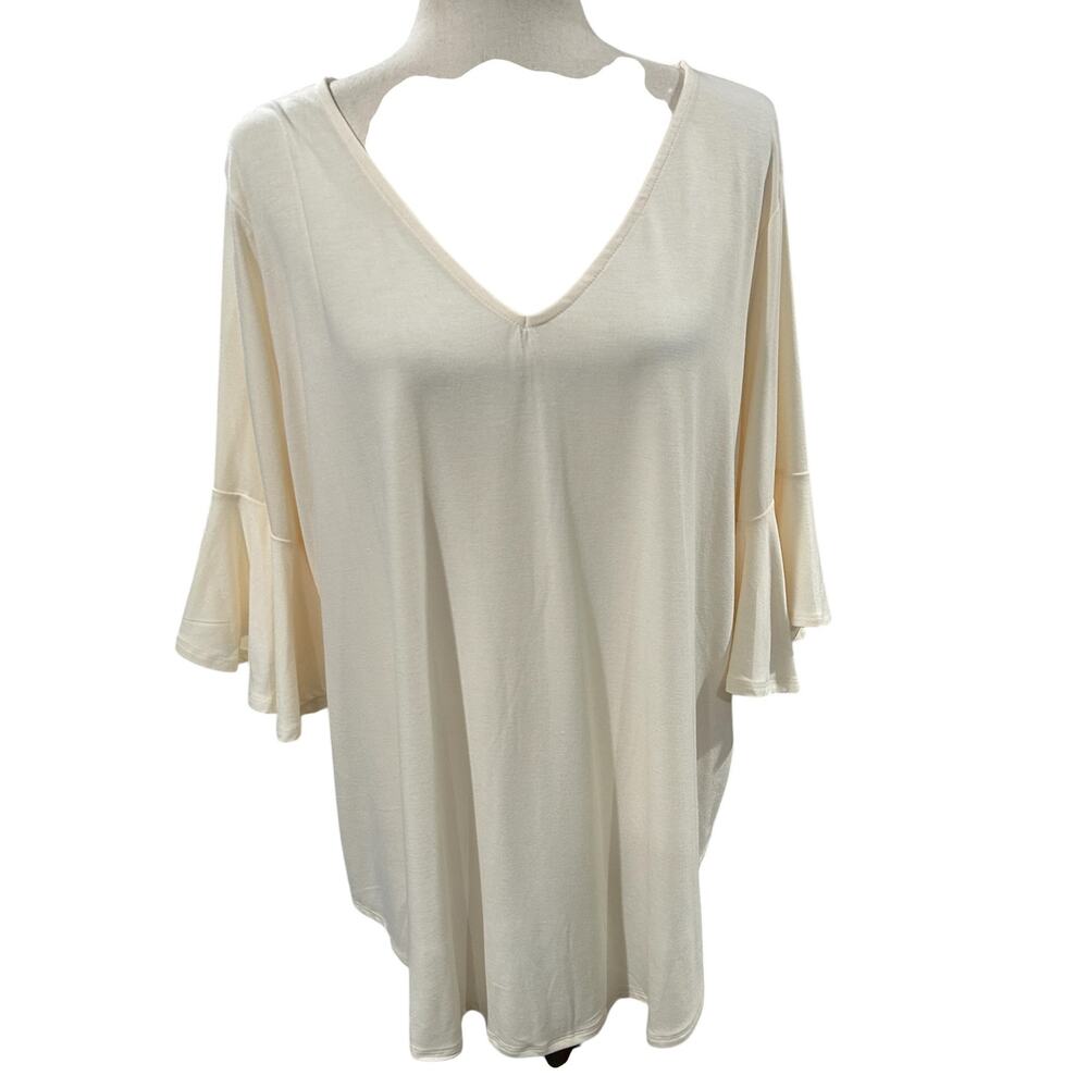 Zenana Ivory V Neck Top with 3/4 Sleeves and Ruffle Cuff Pullover Size 2X EUC